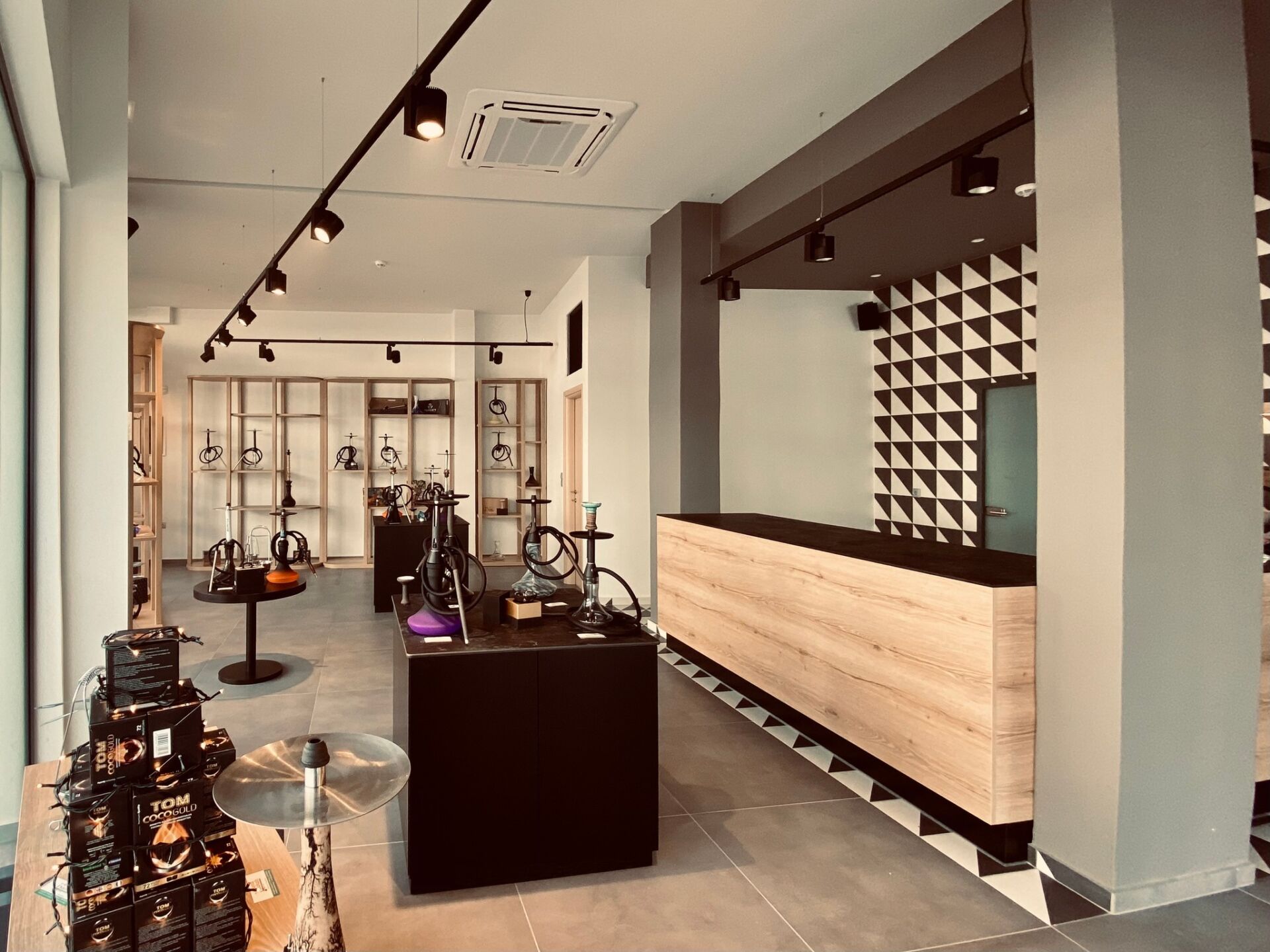 Ναργιλέδες Κρήτη 2026 – Ο Απόλυτος Οδηγός για Premium Hookah στην Κρήτη